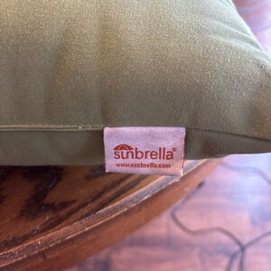 sunbrella throw pillow green 15x15. **see pic for spot